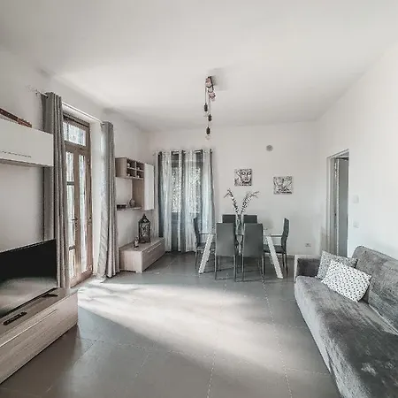 Casa Con Giardino, La Casa Di Sophie,