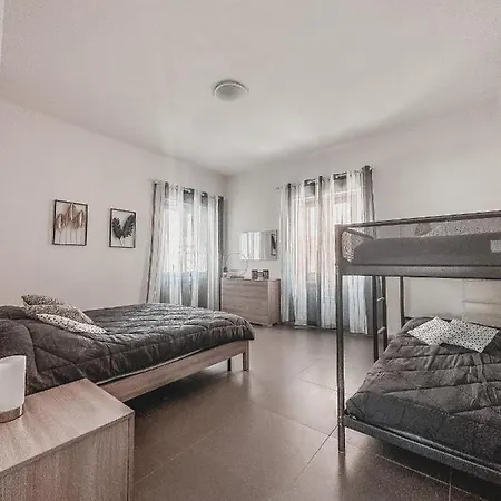Lägenhet Casa Con Giardino, La Casa Di Sophie, Arona