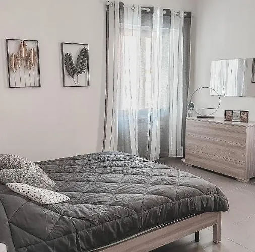 Casa Con Giardino, La Casa Di Sophie, * Arona