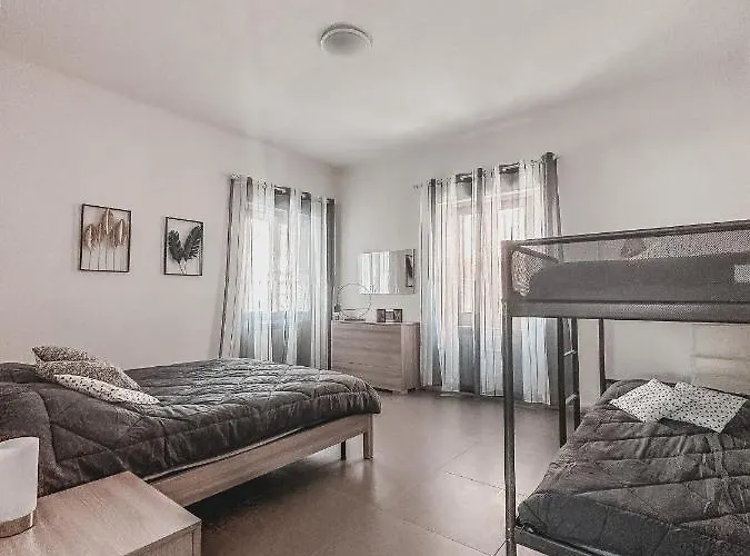 Apartamento Casa Con Giardino, La Casa Di Sophie, Arona